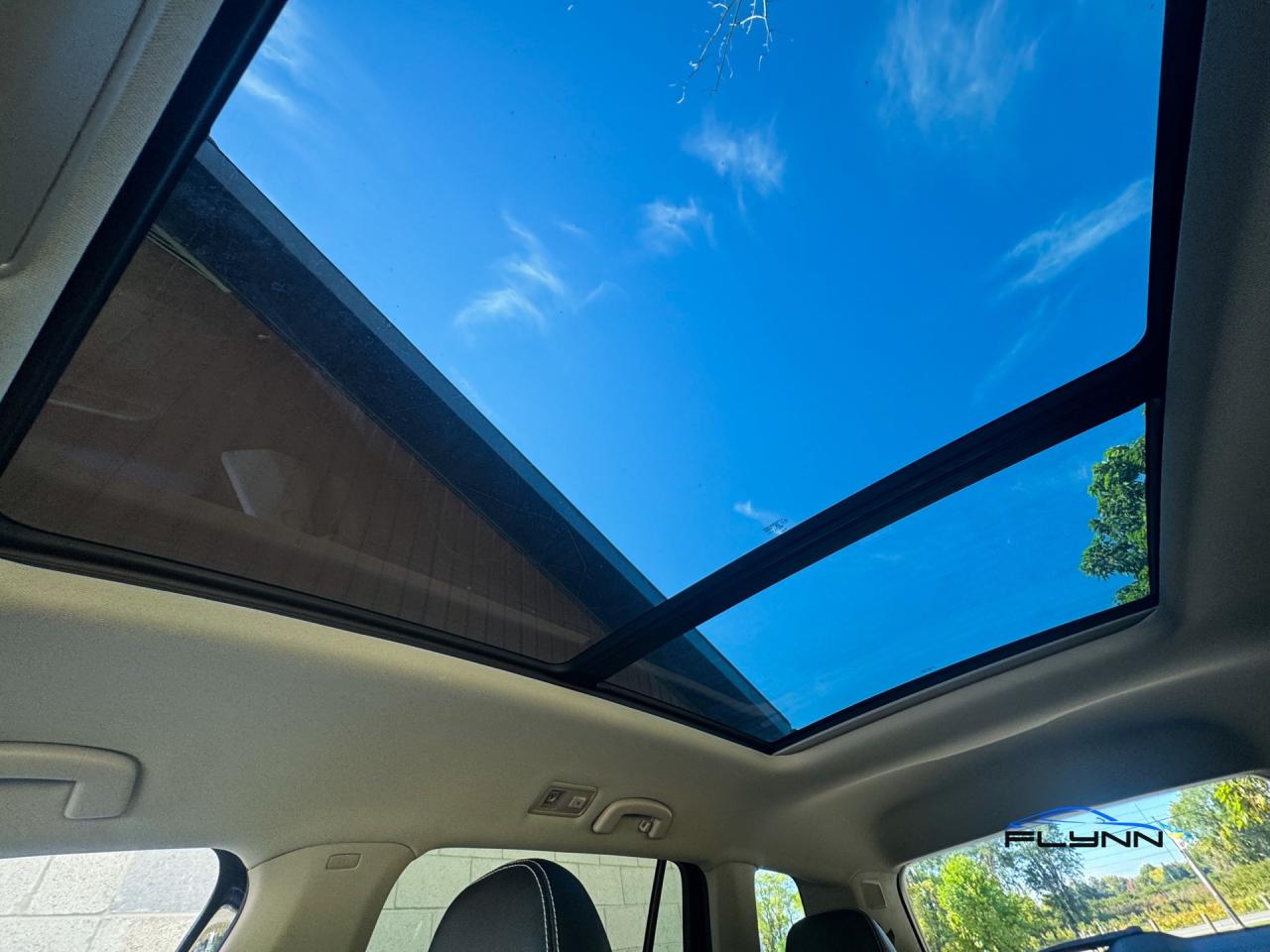 2021 Volkswagen Atlas V6 EXECLINE 4MOTION One Owner Photo