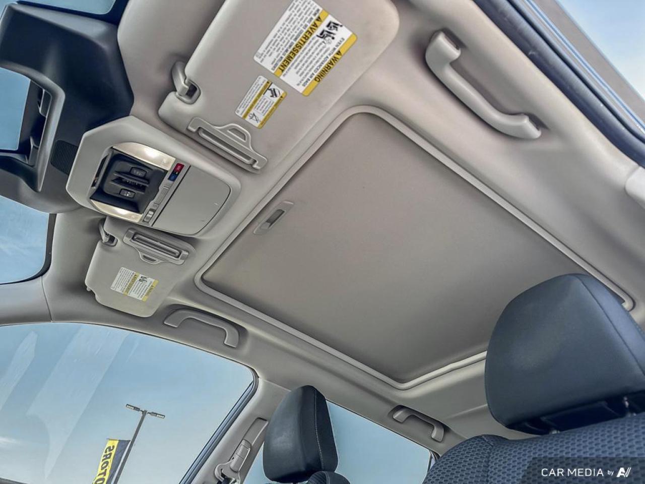 2022 Subaru Forester Touring BACKUP CAM   BT   HTD SEATS   KEYLESS ENTR Photo