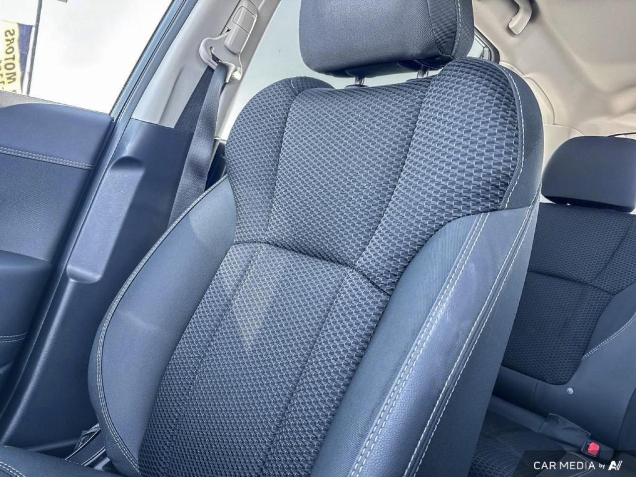 2022 Subaru Forester Touring BACKUP CAM   BT   HTD SEATS   KEYLESS ENTR Photo