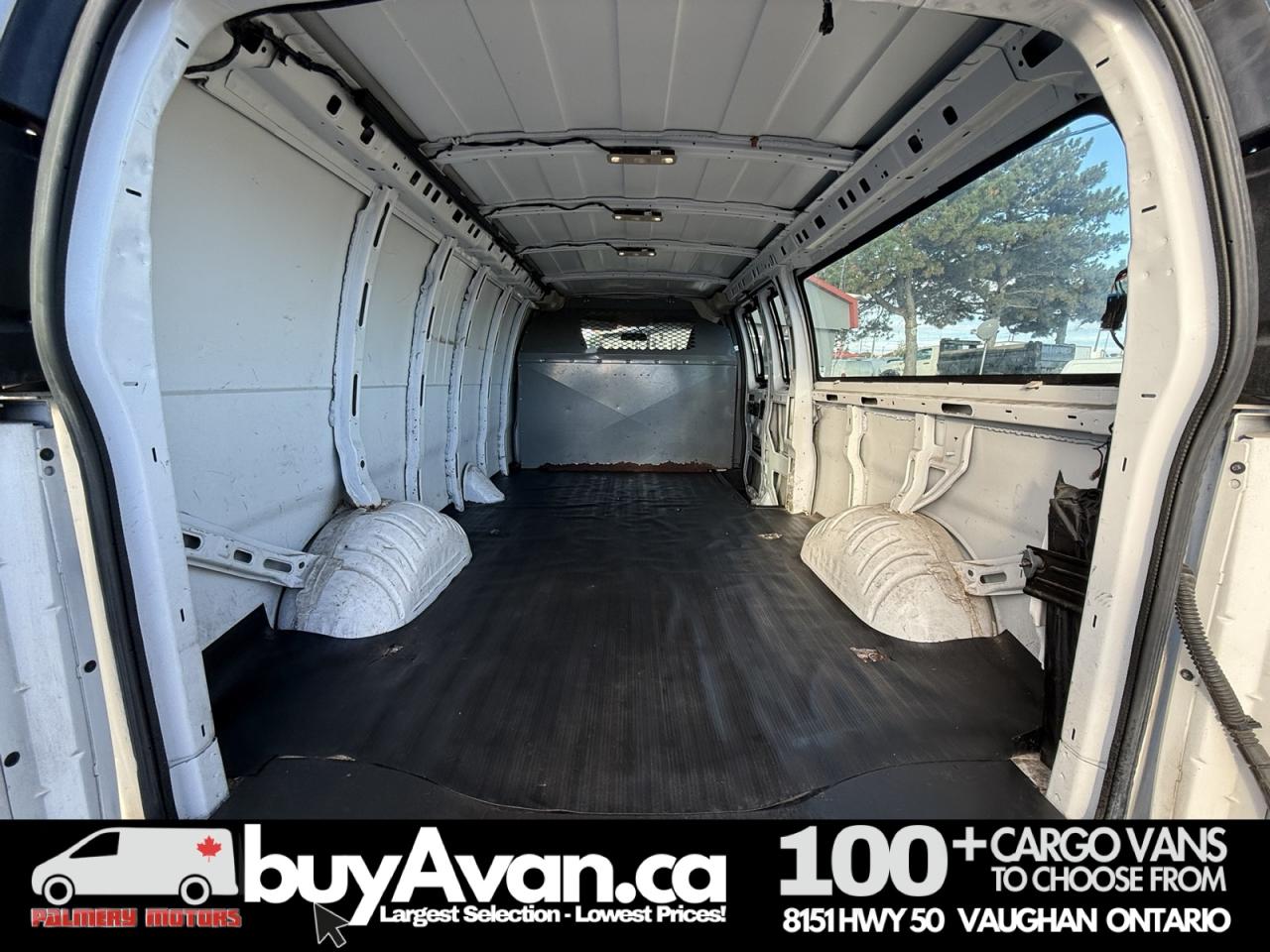 2018 GMC Savana Cargo Van 2500 155WB EXTENDED Photo