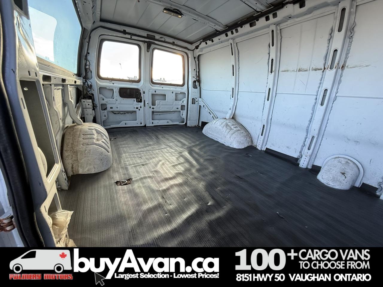 2018 GMC Savana Cargo Van 2500 155WB EXTENDED Photo