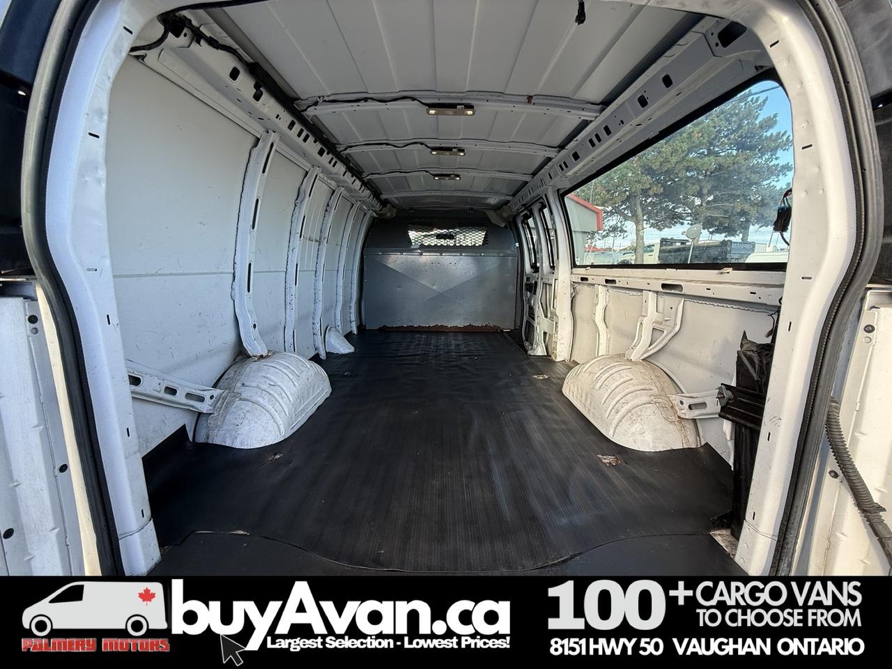 2018 GMC Savana Cargo Van 2500 155WB EXTENDED Photo