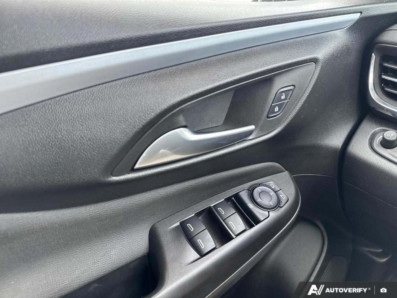 2024 Buick Envista Preferred BACKUP CAM   BLUETOOTH   HTD SEATS   KEY Photo