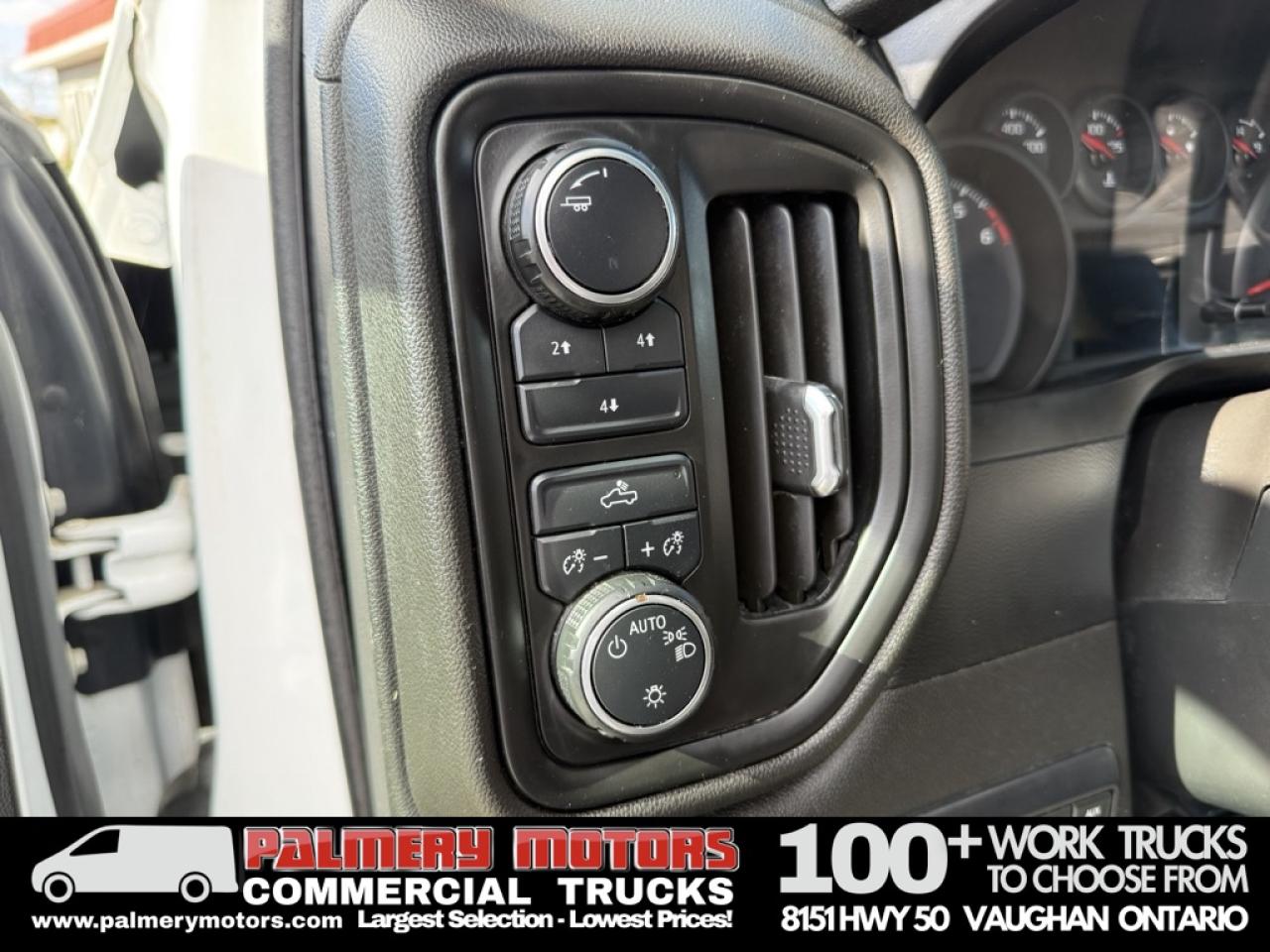 2022 Chevrolet Silverado 2500 2500HD CUSTOM Crew Cab 4x4 159WB GAS Photo