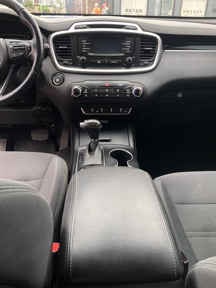 2016 Kia Sorento AWD 4DR 2.0L TURBO EX Photo