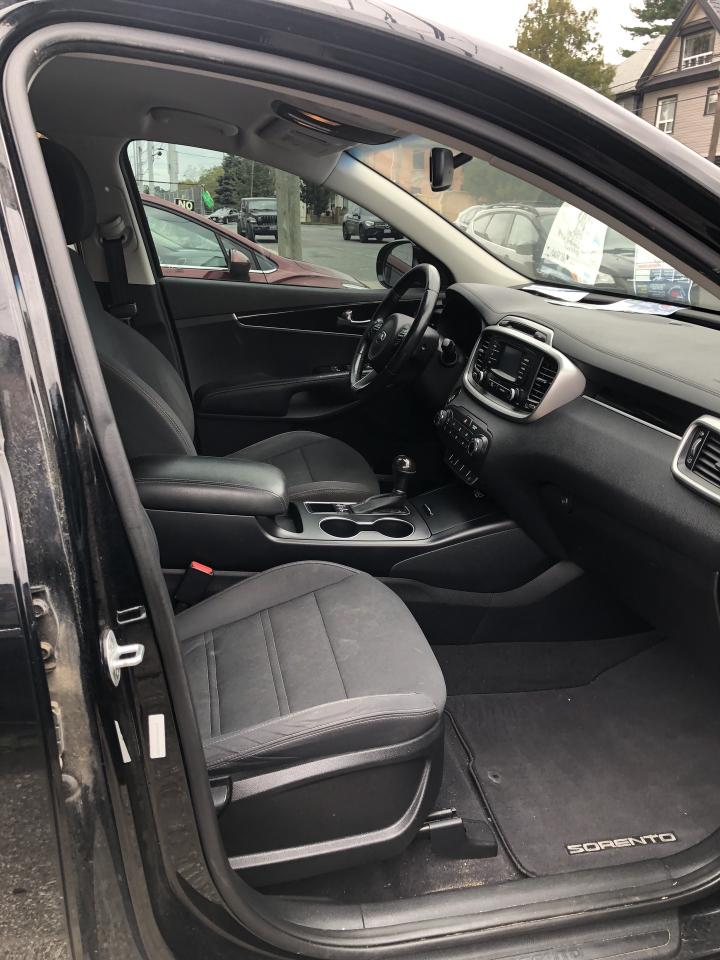 2016 Kia Sorento AWD 4DR 2.0L TURBO EX Photo