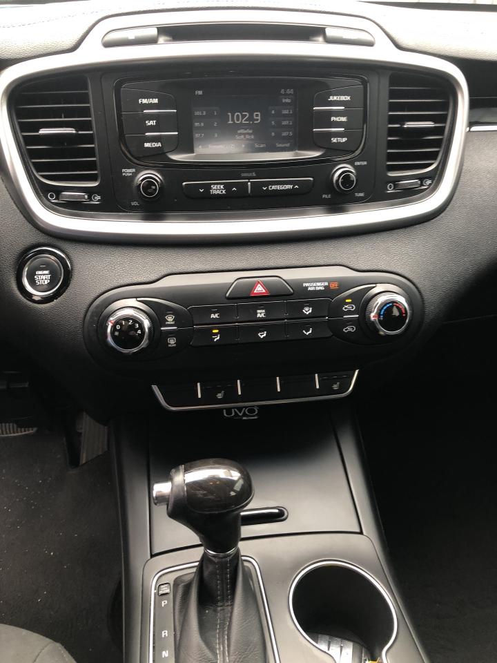 2016 Kia Sorento AWD 4DR 2.0L TURBO EX Photo