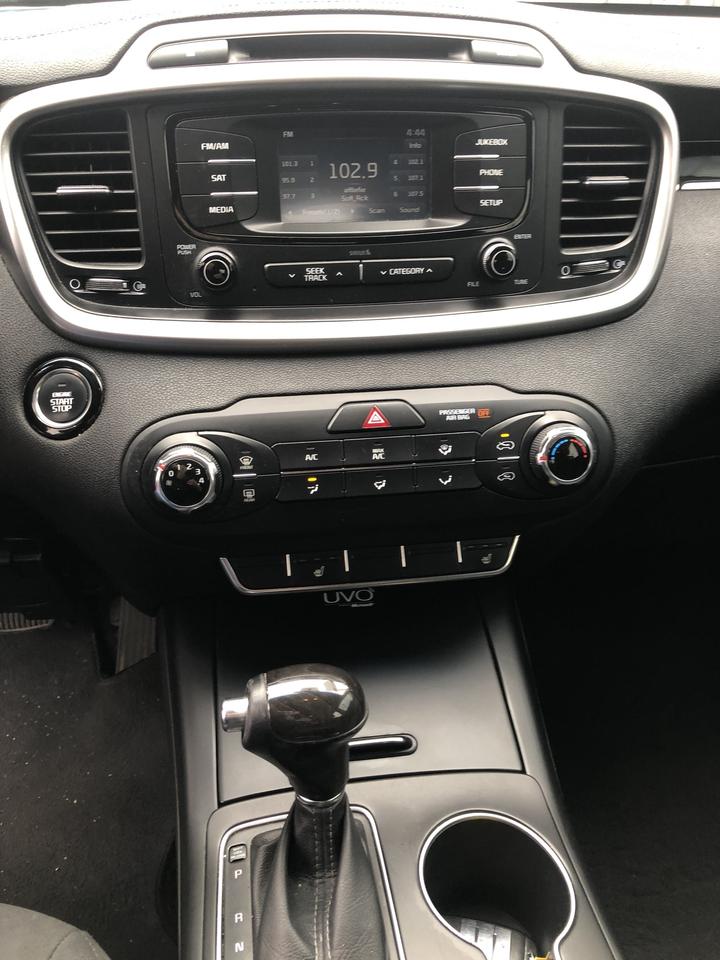 2016 Kia Sorento AWD 4DR 2.0L TURBO EX Photo