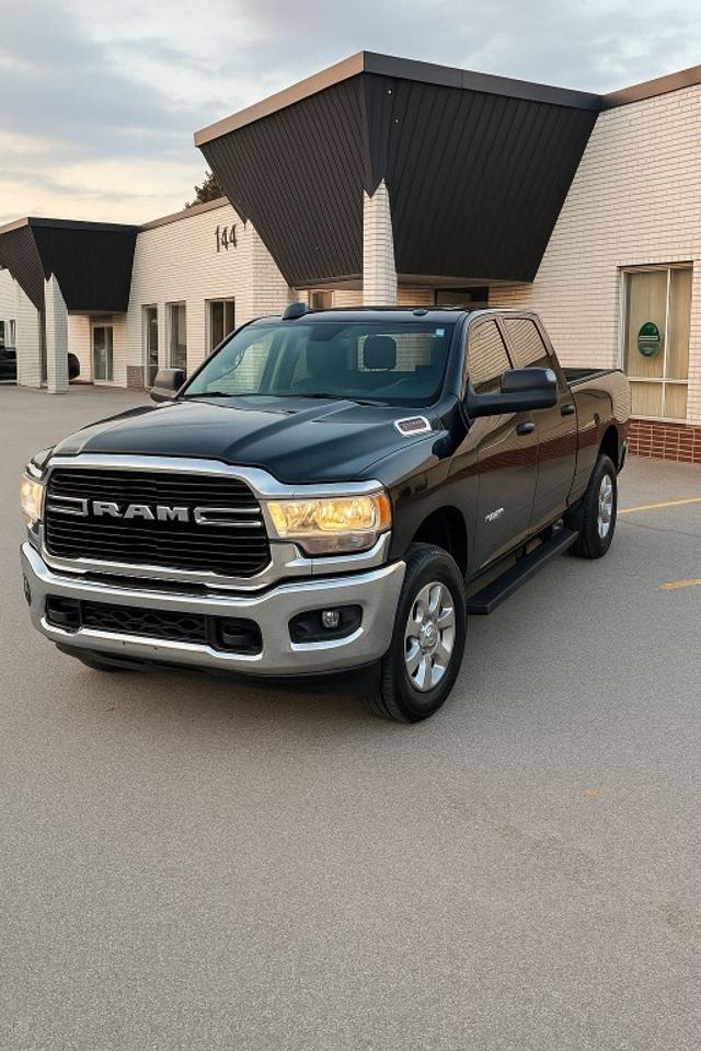 2021 RAM 2500 Big Horn 4x4 Crew Cab 8 ft. box 169 in. WB Automat Photo5