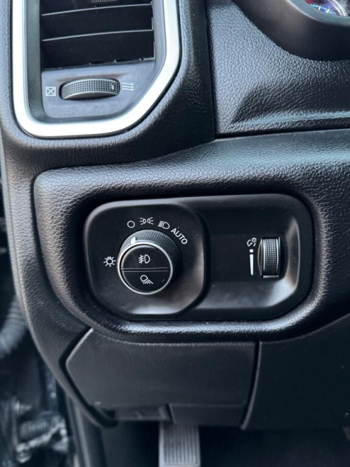 2021 RAM 2500 Big Horn 4x4 Crew Cab 8 ft. box 169 in. WB Automat Photo