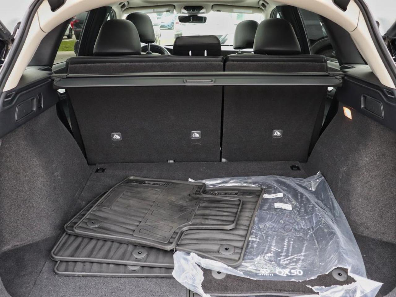 2024 Infiniti QX50 Sensory  - HUD -  Sunroof -  Navigation Photo