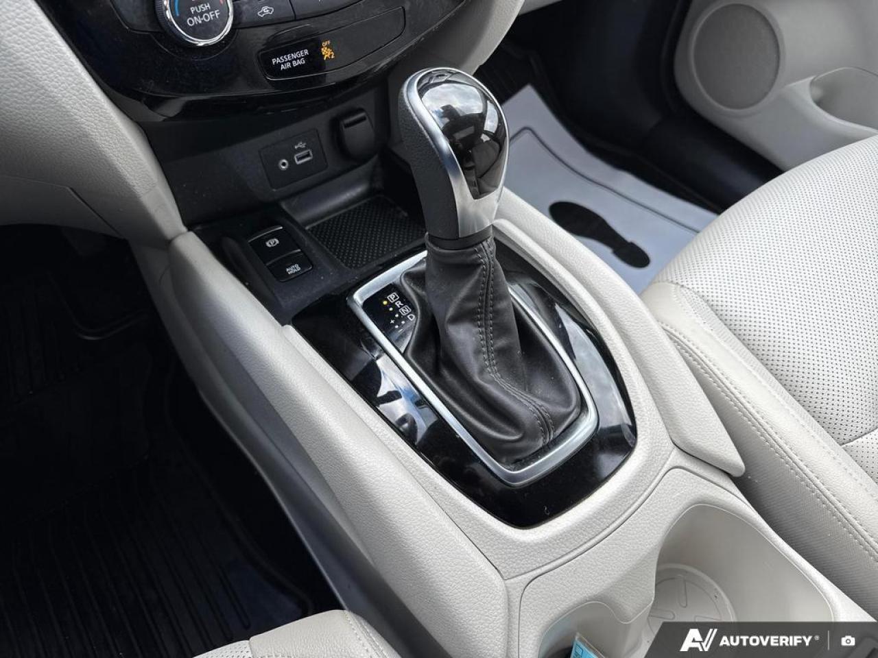 2023 Nissan Qashqai SL BACKUP CAM   BLUETOOTH   HTD SEATS   KEYLESS EN Photo