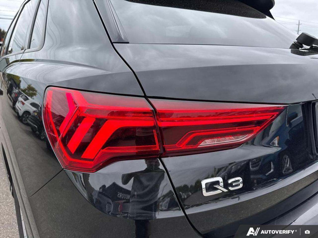 2022 Audi Q3 45 Komfort BACKUP CAM   BLUETOOTH   HTD LTHR SEATS Photo