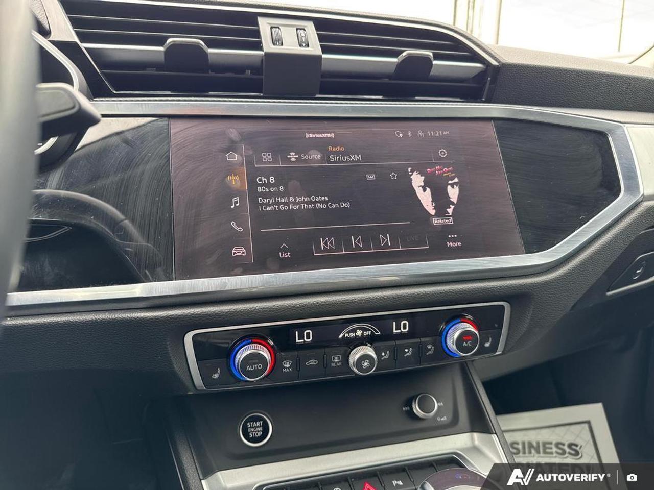 2022 Audi Q3 45 Komfort BACKUP CAM   BLUETOOTH   HTD LTHR SEATS Photo