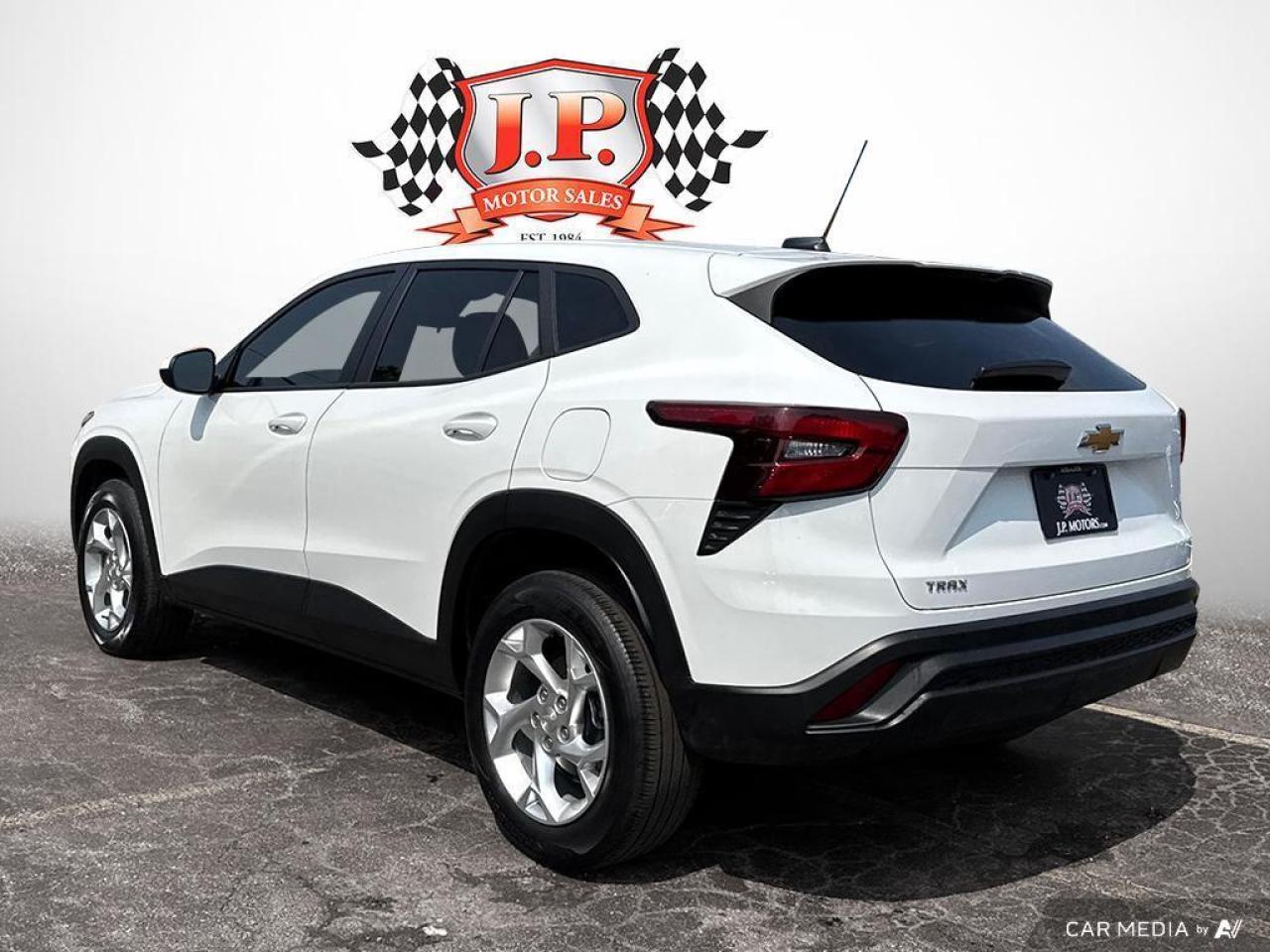 2024 Chevrolet Trax LS BACKUP CAM   BLUETOOTH   HTD SEATS   LANE ASSIS Photo