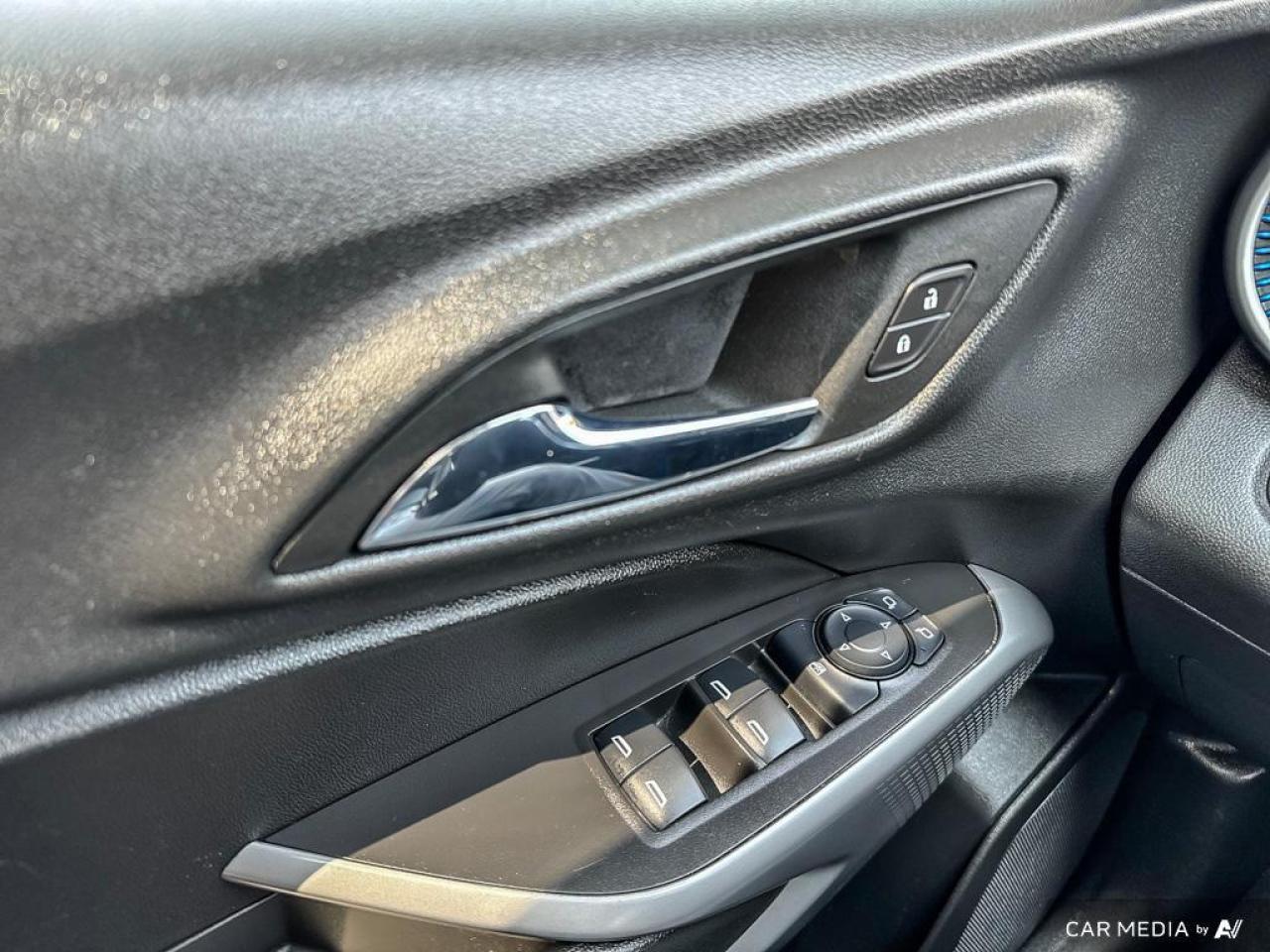 2024 Chevrolet Trax LS BACKUP CAM   BLUETOOTH   HTD SEATS   LANE ASSIS Photo