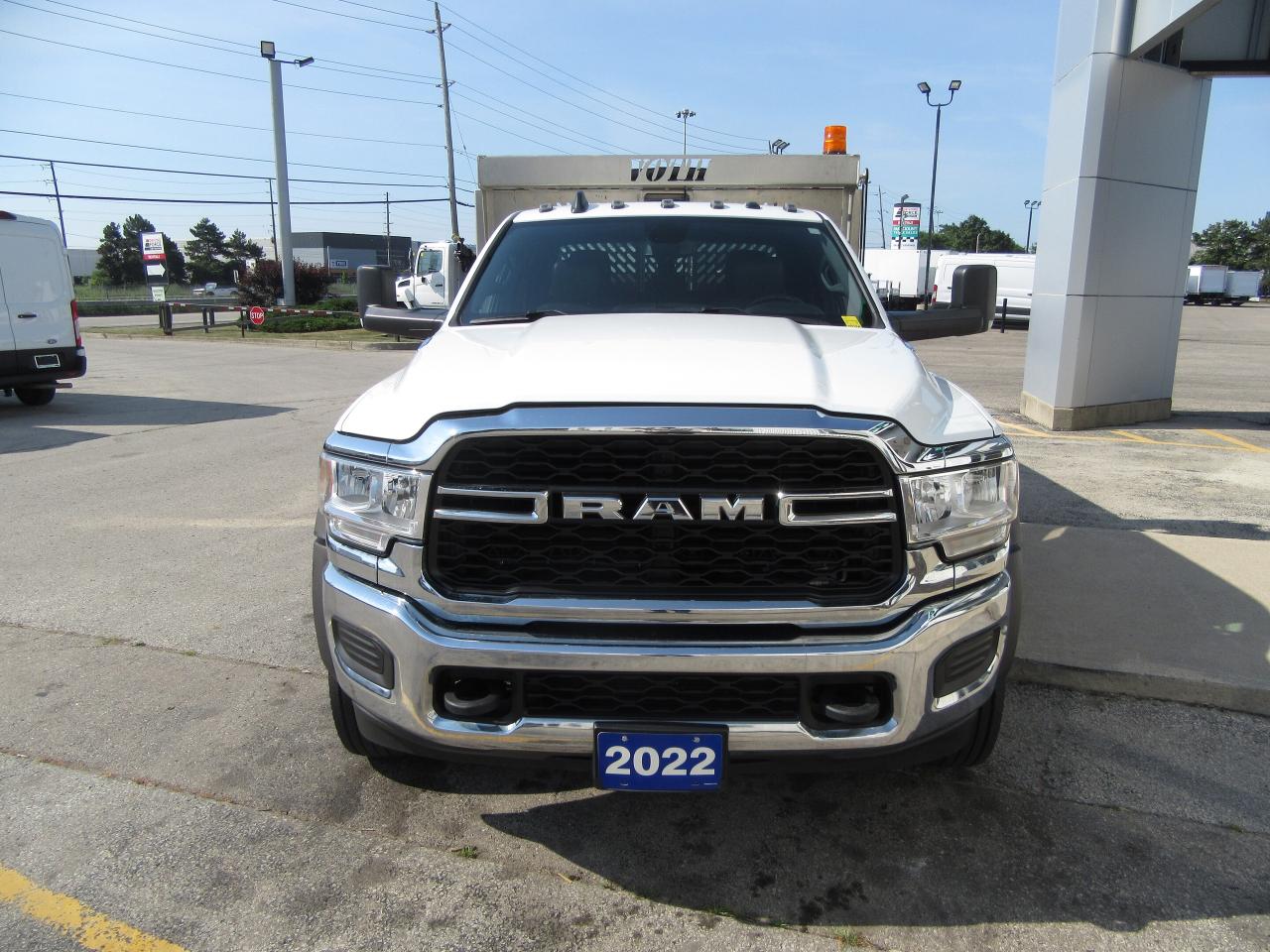 2022 RAM 5500 CREW CAB 4X4 DIESEL 12FT ALUMINUM DUMP BOX Photo
