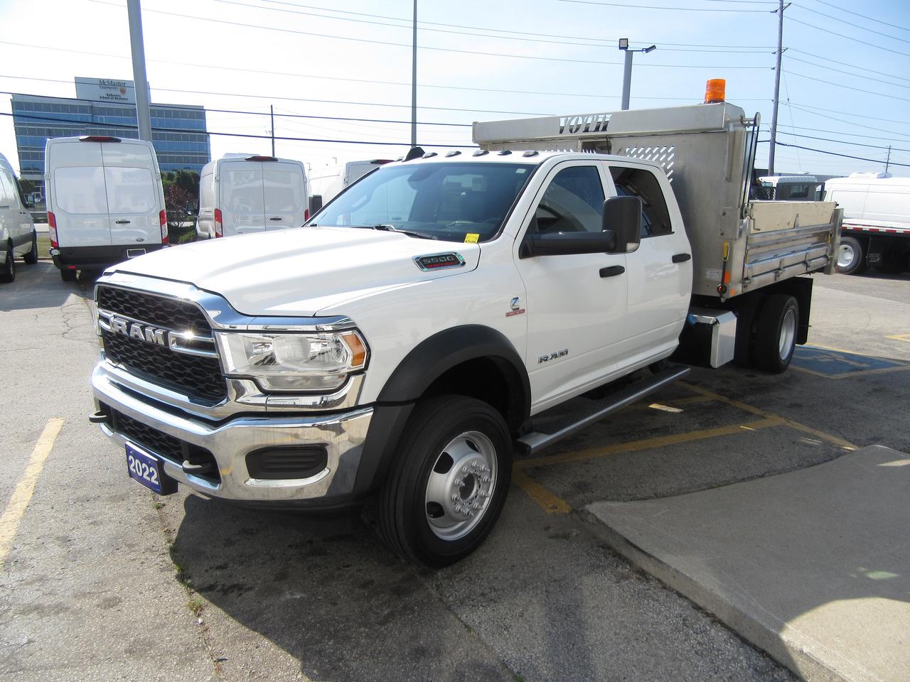 2022 RAM 5500 CREW CAB 4X4 DIESEL 12FT ALUMINUM DUMP BOX Photo