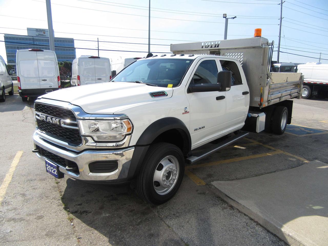 2022 RAM 5500 CREW CAB 4X4 DIESEL 12FT ALUMINUM DUMP BOX Photo4