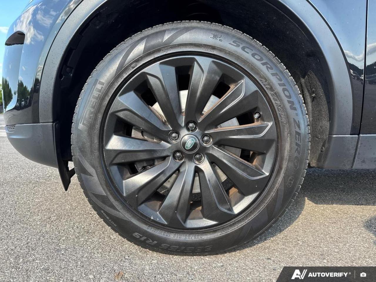 2020 Land Rover Discovery Sport SE BACKUP CAM   BLUETOOTH   HTD SEATS   KEYLESS EN Photo