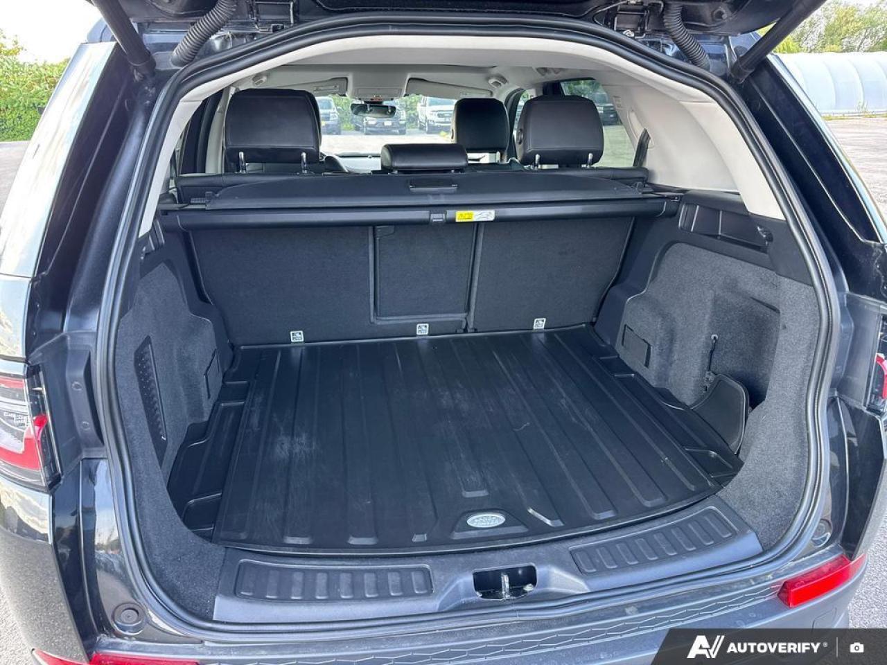 2020 Land Rover Discovery Sport SE BACKUP CAM   BLUETOOTH   HTD SEATS   KEYLESS EN Photo