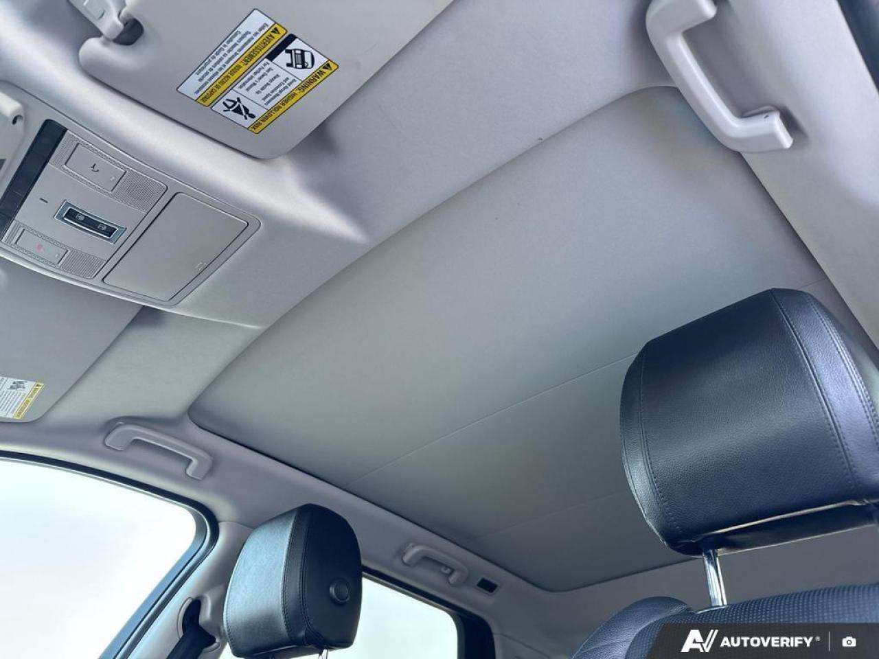 2020 Land Rover Discovery Sport SE BACKUP CAM   BLUETOOTH   HTD SEATS   KEYLESS EN Photo