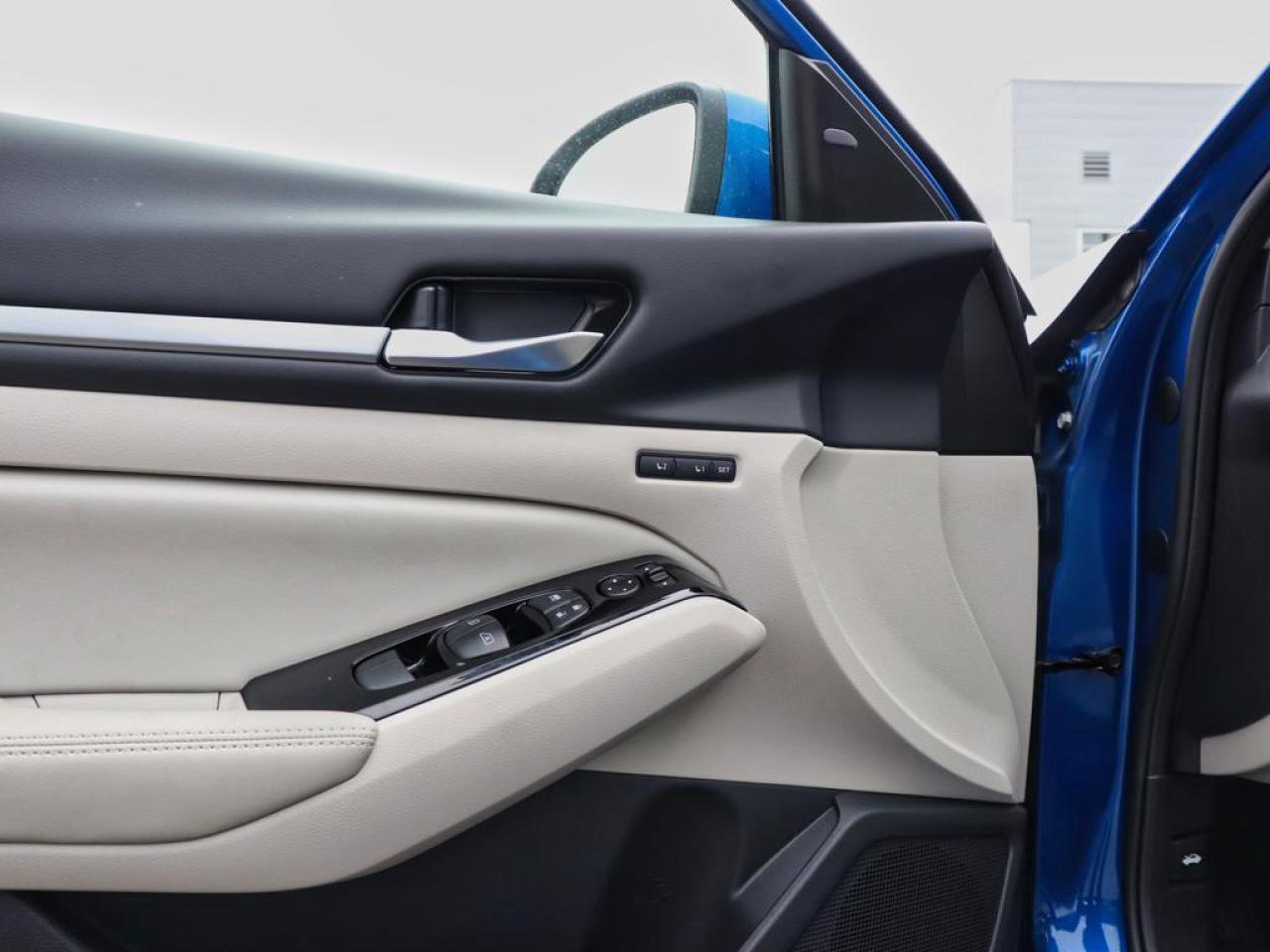 2025 Nissan Altima Platinum  LEATHER, BOSE , 360 CAMERA Photo