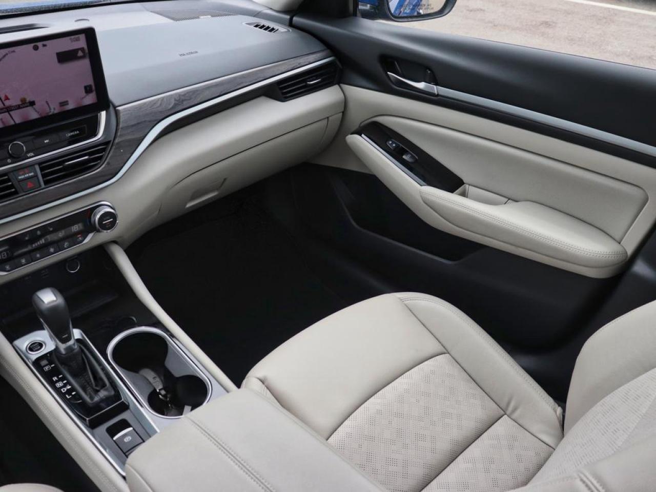 2025 Nissan Altima Platinum  LEATHER, BOSE , 360 CAMERA Photo