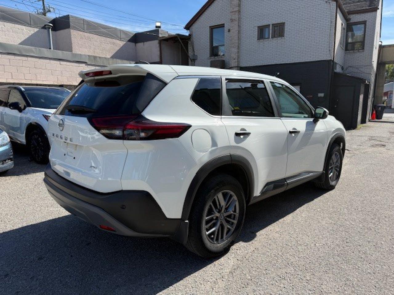 2022 Nissan Rogue S AWD, APPLE CARPLAY, BLIND SPOT, BLUETOOTH, ALLOY Photo4