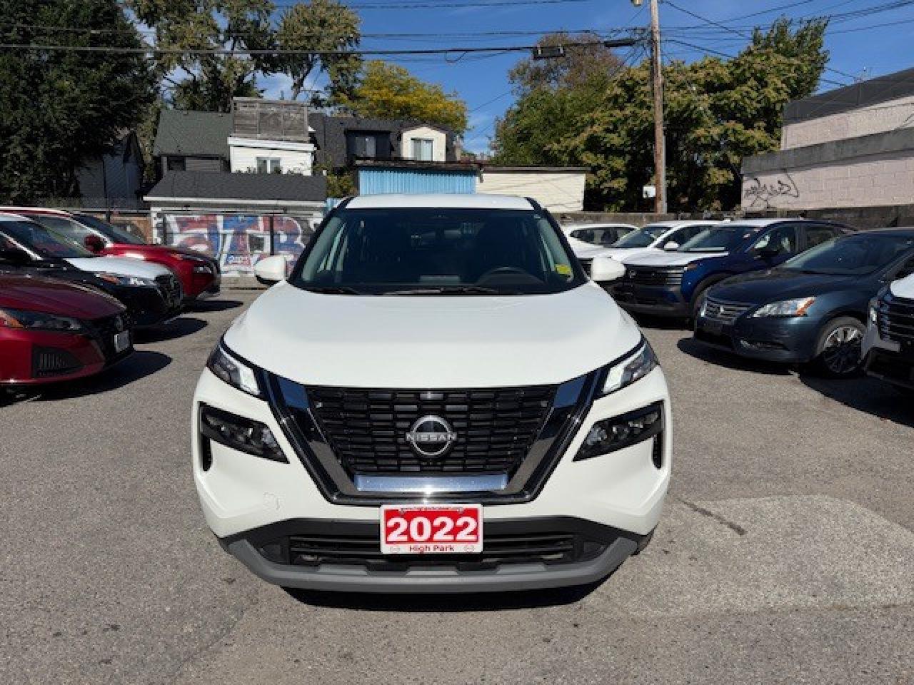 2022 Nissan Rogue S AWD, APPLE CARPLAY, BLIND SPOT, BLUETOOTH, ALLOY Photo