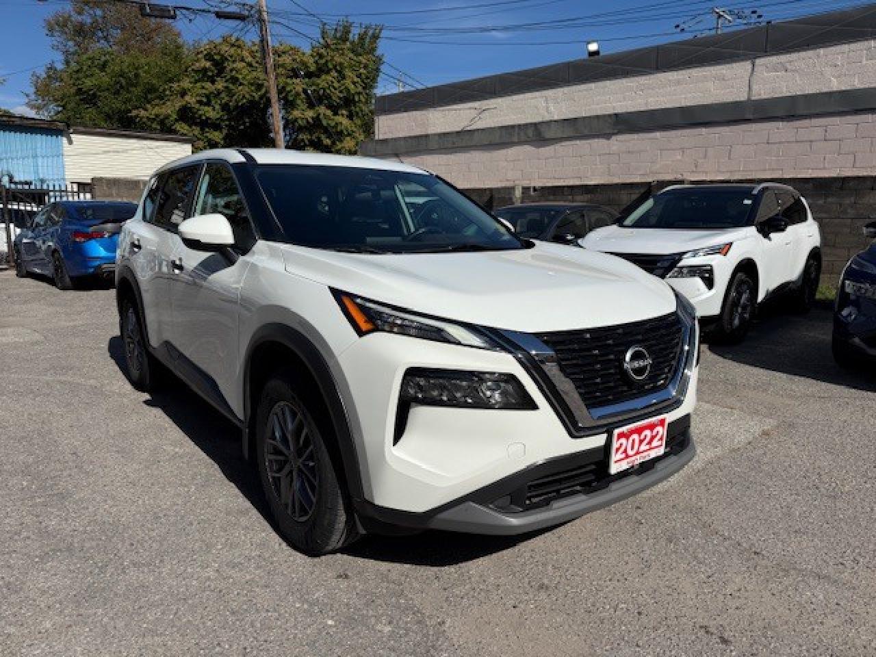 2022 Nissan Rogue S AWD, APPLE CARPLAY, BLIND SPOT, BLUETOOTH, ALLOY Photo