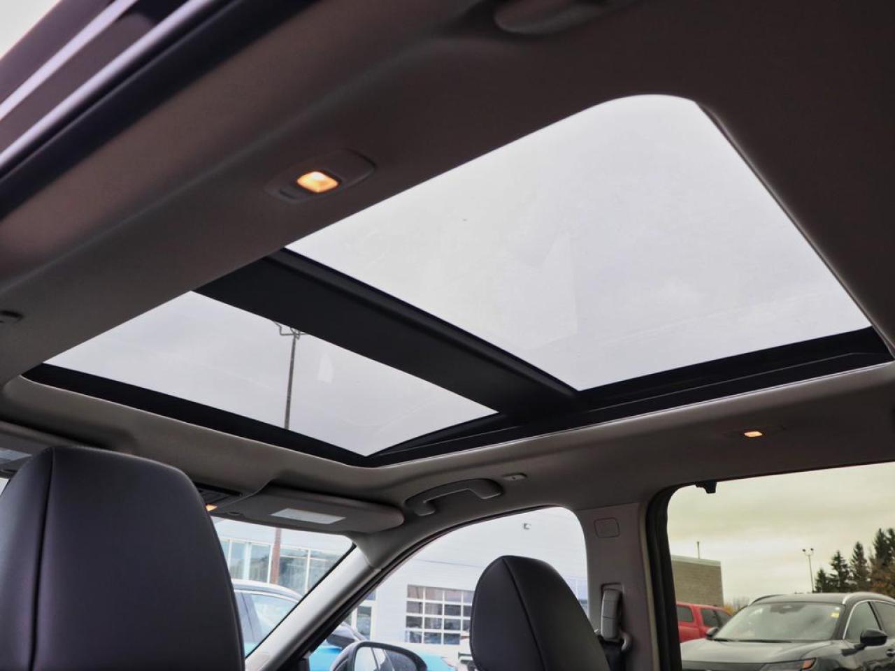 2025 Nissan Rogue Platinum  360CAM , LEATHER, HUD, BOSE Photo