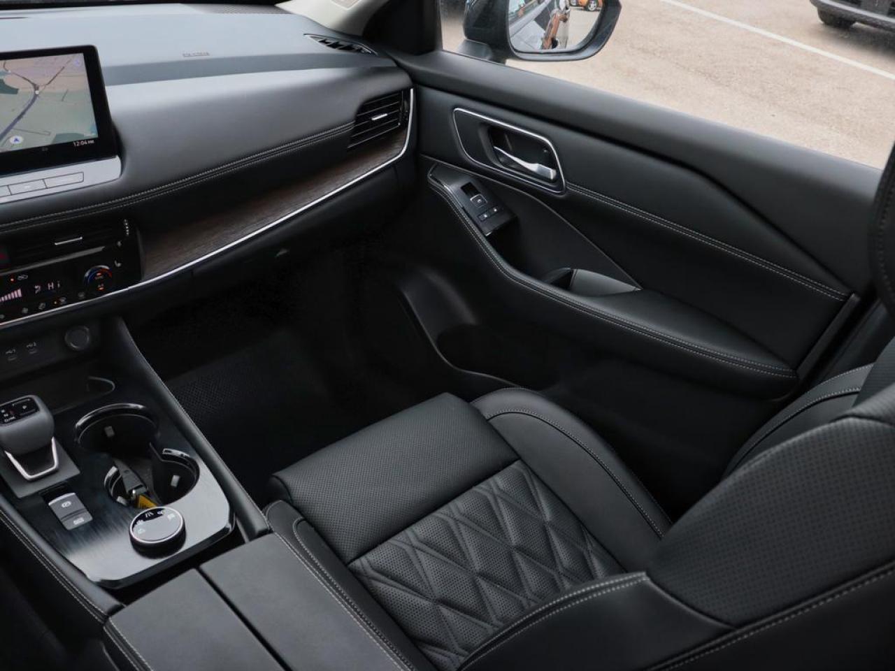 2025 Nissan Rogue Platinum  360CAM , LEATHER, HUD, BOSE Photo