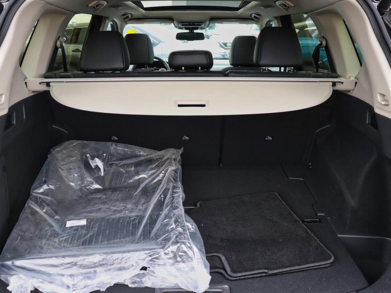 2025 Nissan Rogue Platinum  360CAM , LEATHER, HUD, BOSE Photo