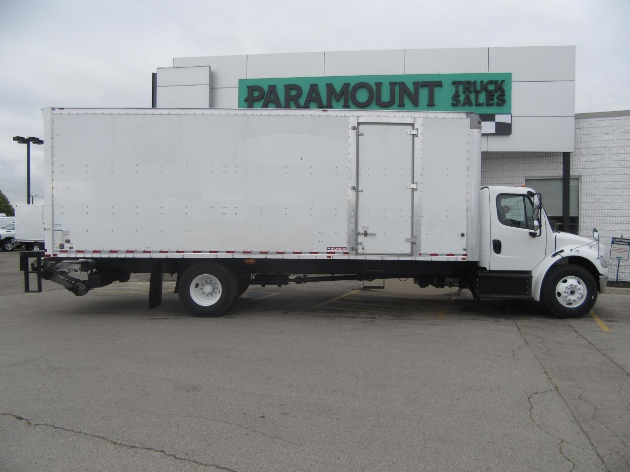 2019 Freightliner M2-106 DIESEL 26FT BOX POWER LIFTGATE & RAMP Photo