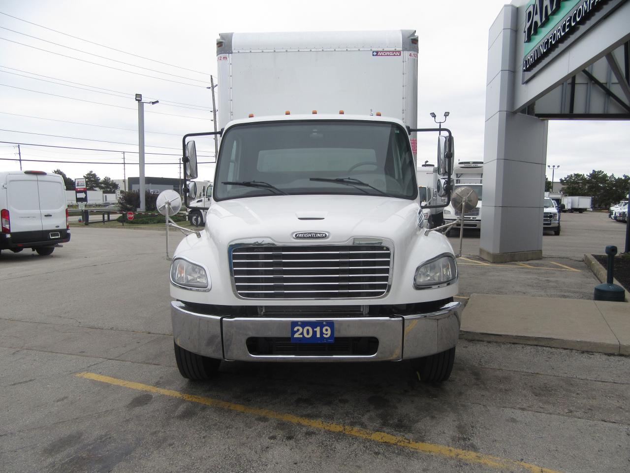 2019 Freightliner M2-106 DIESEL 26FT BOX POWER LIFTGATE & RAMP Photo