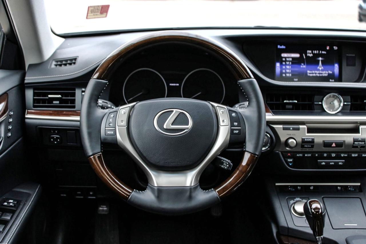 2015 Lexus ES 350 BkpCam HtdSeats Sunroof DriveModes Photo