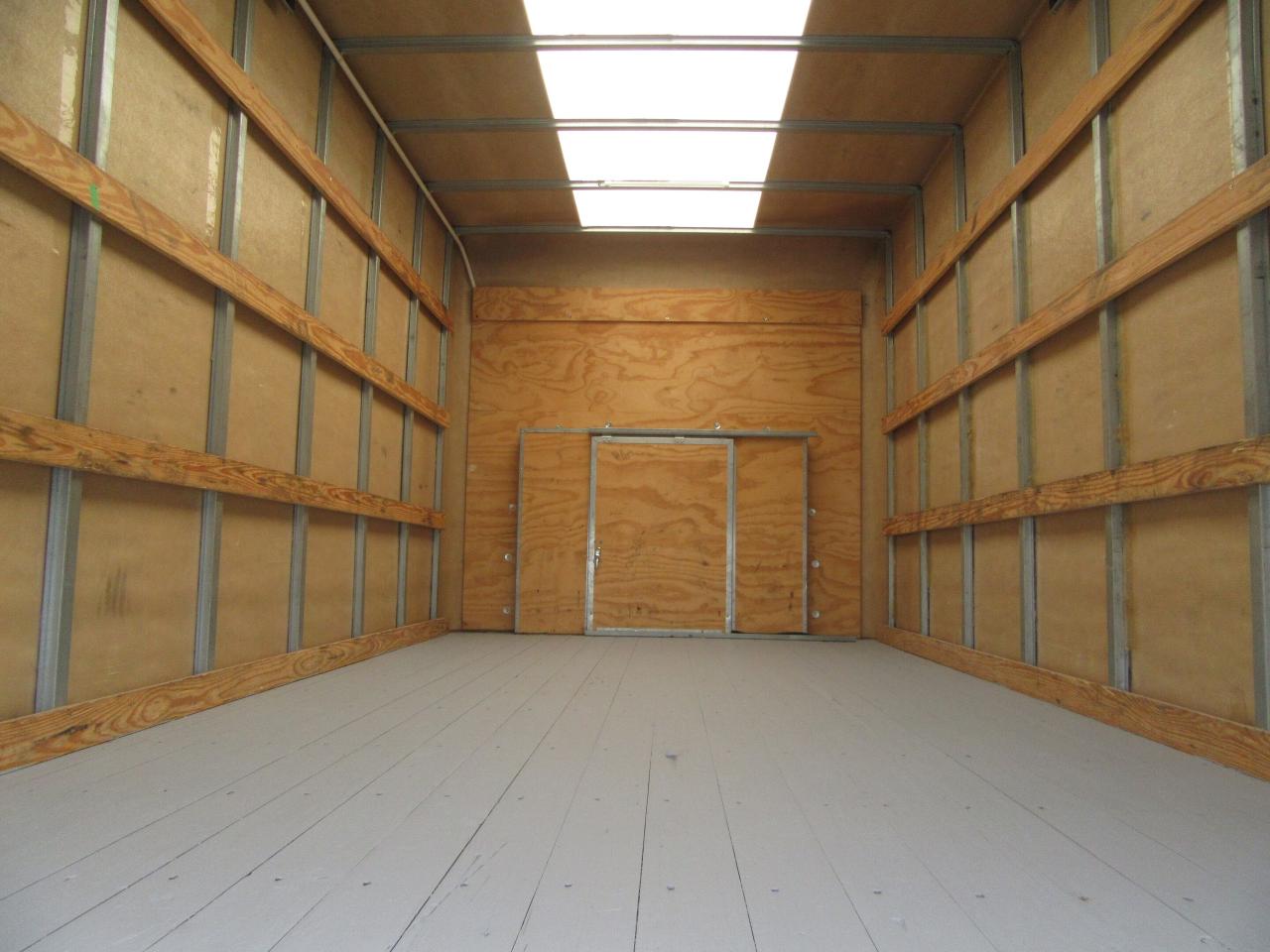 2023 Ford E-450 CUBE VAN 16FT HIGH BOX WITH ROLLOUT RAMP Photo4