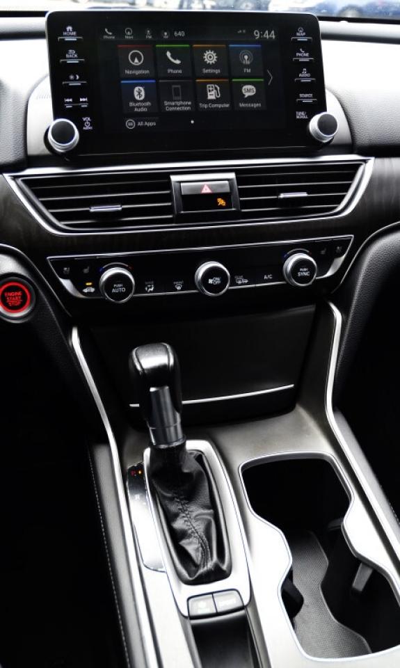 2020 Honda Accord Sedan Touring CVT Photo