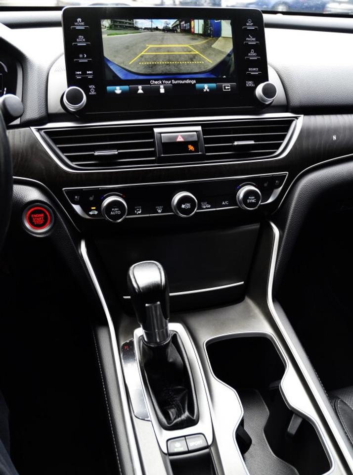 2020 Honda Accord Sedan Touring CVT Photo