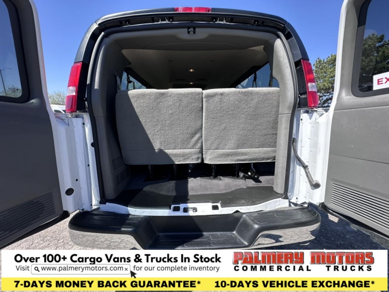 2024 Chevrolet Express 3500 15 Passenger Van LT Photo