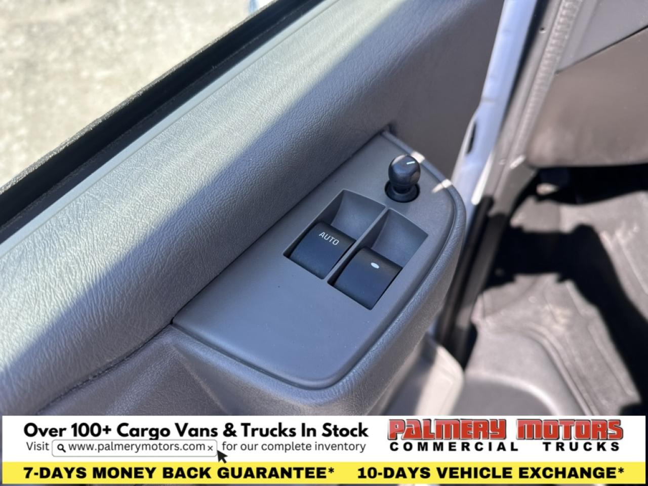 2024 Chevrolet Express 3500 15 Passenger Van LT Photo