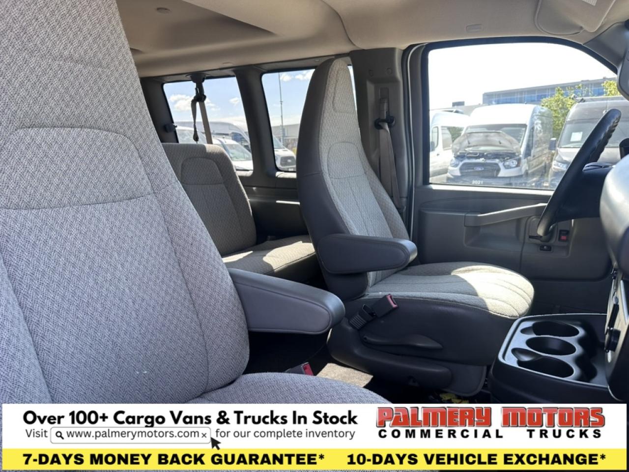 2024 Chevrolet Express 3500 15 Passenger Van LT Photo