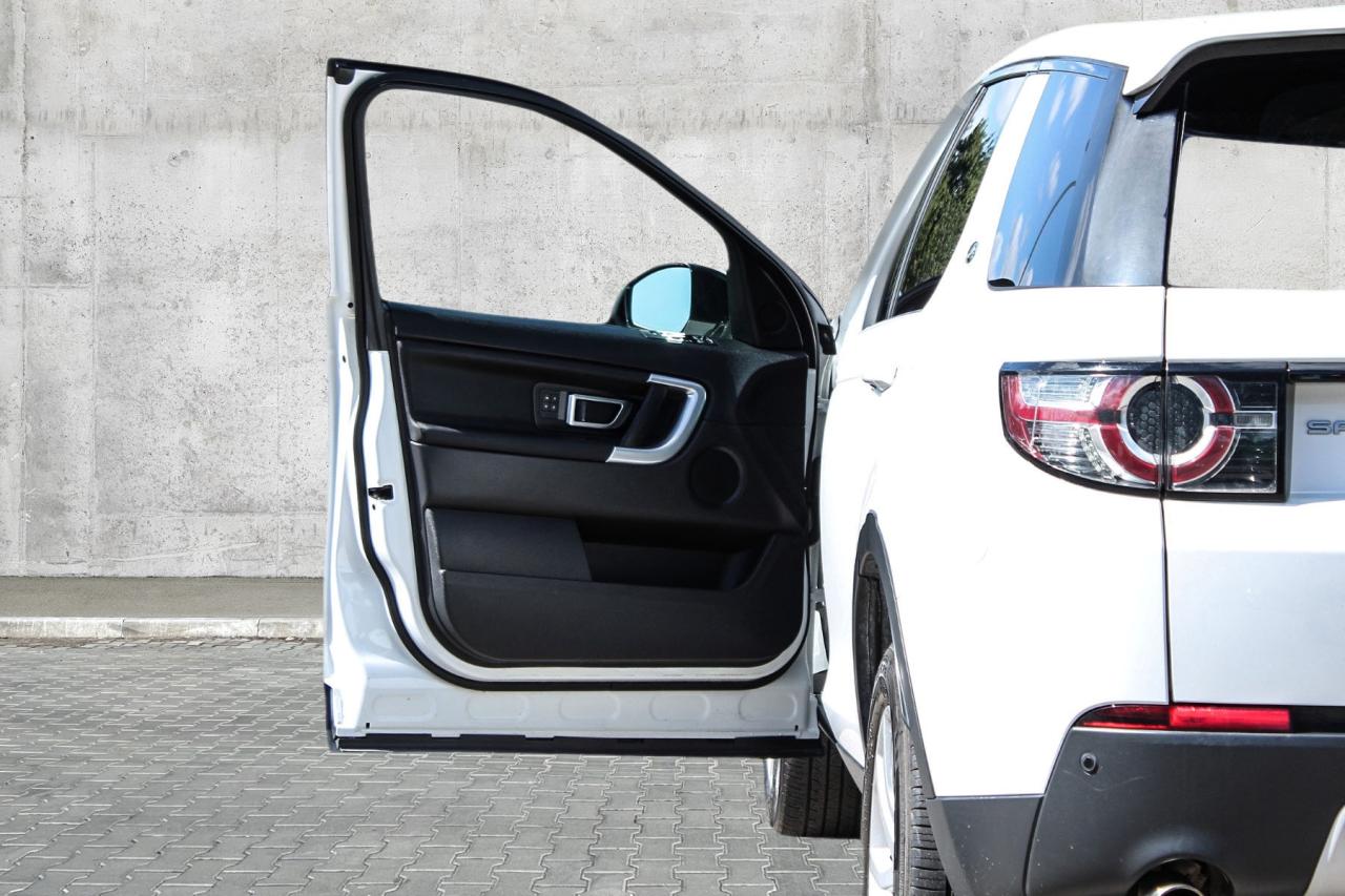 2019 Land Rover Discovery Sport HSE AWD  HtdSeats BkpCam Photo