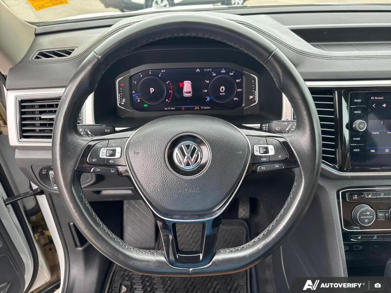 2019 Volkswagen Atlas 3.6 FSI Execline BLUETOOTH   HTD LTHR SEATS   KEYL Photo