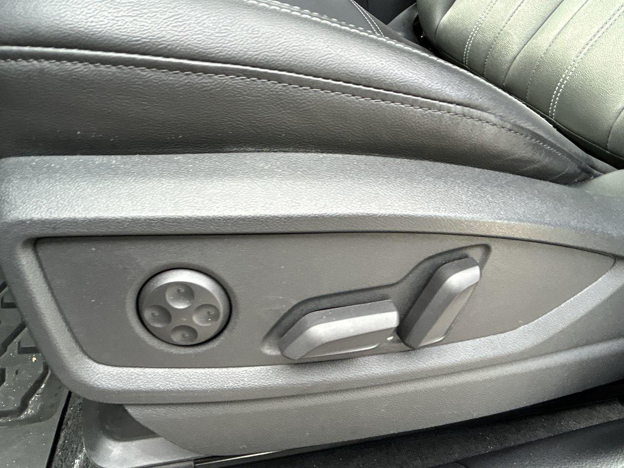 2022 Audi Q5 45 2.0T Komfort   2.99% up to 48m Photo