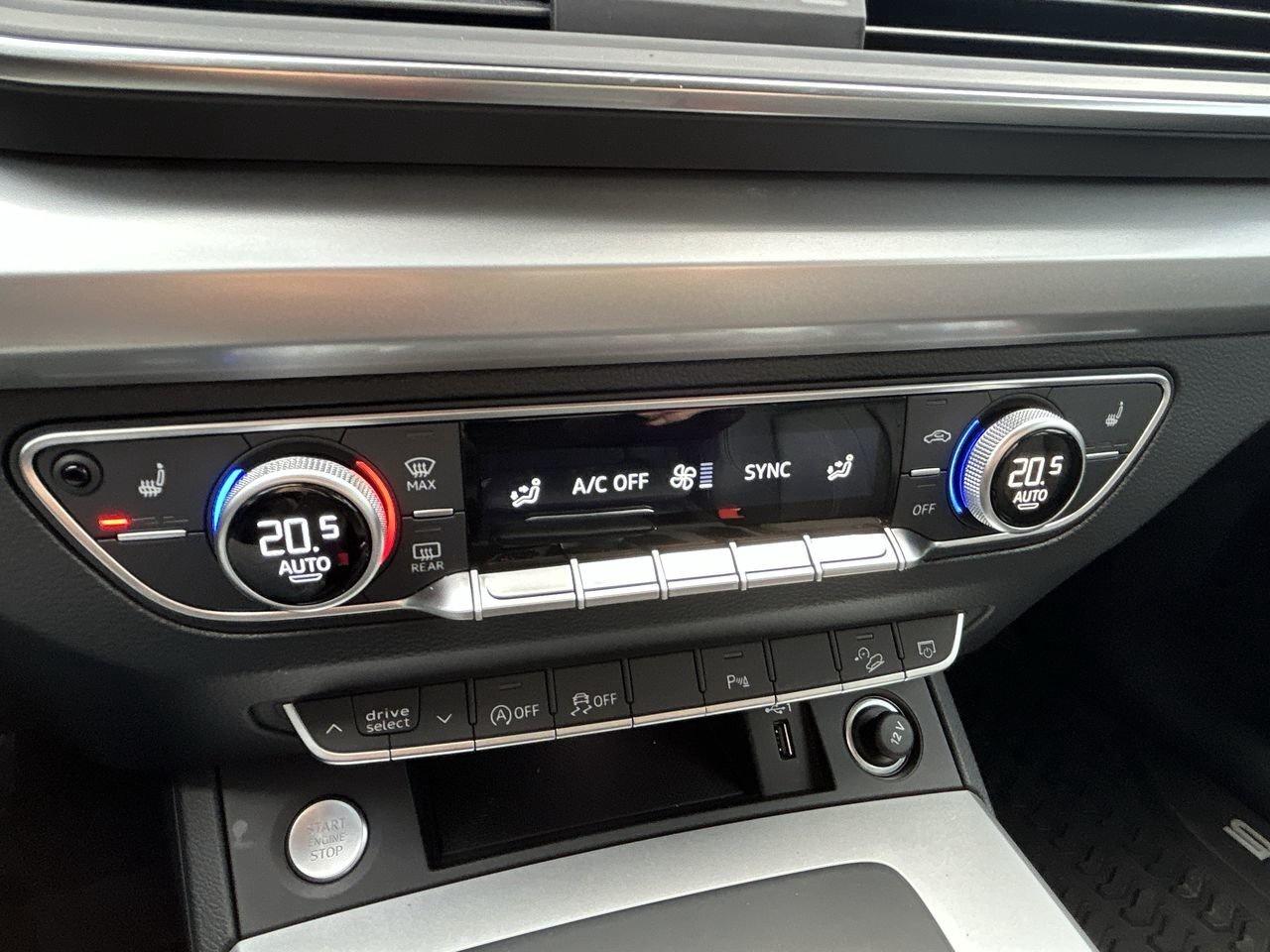 2022 Audi Q5 45 2.0T Komfort   2.99% up to 48m Photo