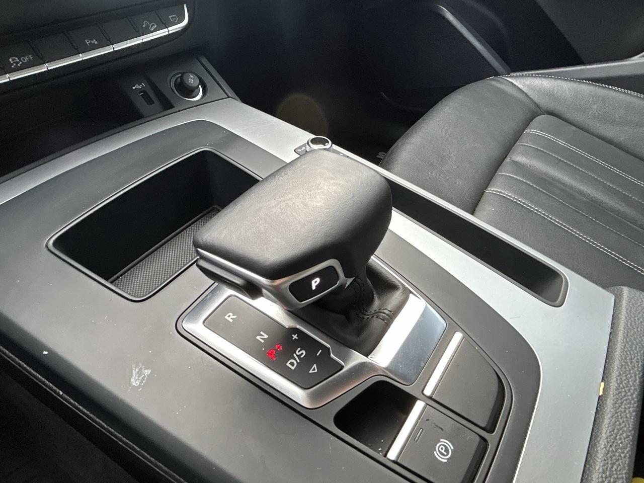 2022 Audi Q5 45 2.0T Komfort   2.99% up to 48m Photo