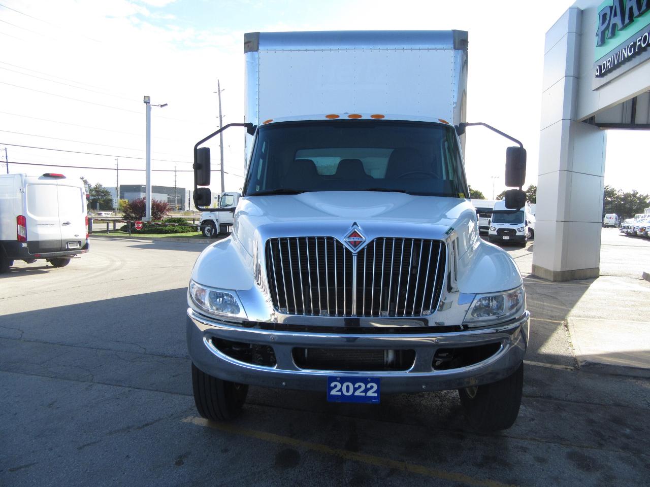 2022 International MV 607 26FT ALUMINUM BOX POWER LIFTGATE Photo