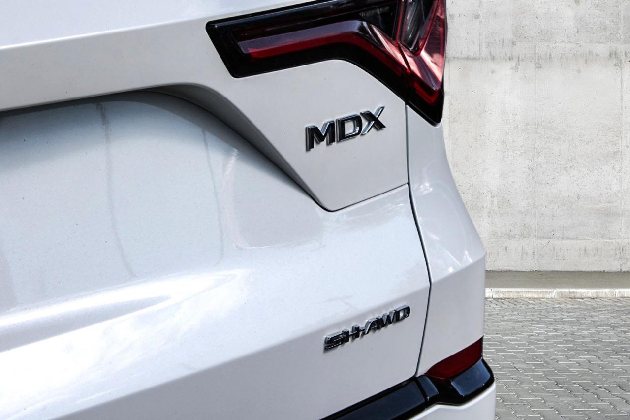 2022 Acura MDX A-Spec SH-AWD  Gps BkpCam HtdSeats Photo